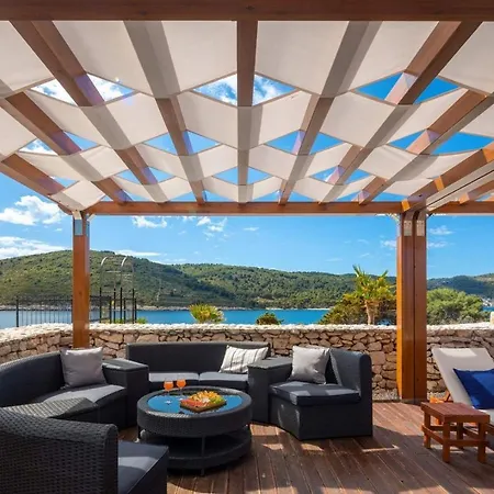 Luxury Seafront Lighthouse Ligero On Host Island - Island Villa Vis