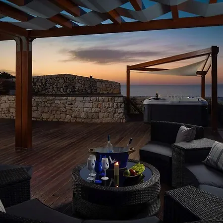 Villa Luxury Seafront Lighthouse Ligero On Host Island - Island *