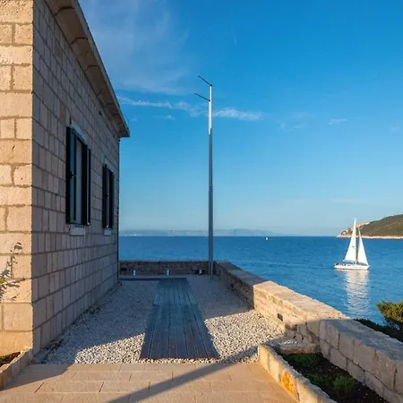 Villa Luxury Seafront Lighthouse Ligero On Host Island - Island *
