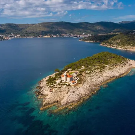 Villa Luxury Seafront Lighthouse Ligero On Host Island - Island